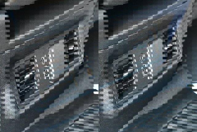 Used 2023 GMC Sierra 1500 Elevation image 27