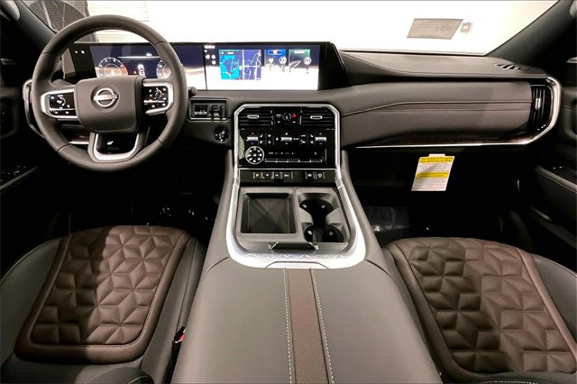 New 2025 Nissan Armada Platinum Reserve image 5