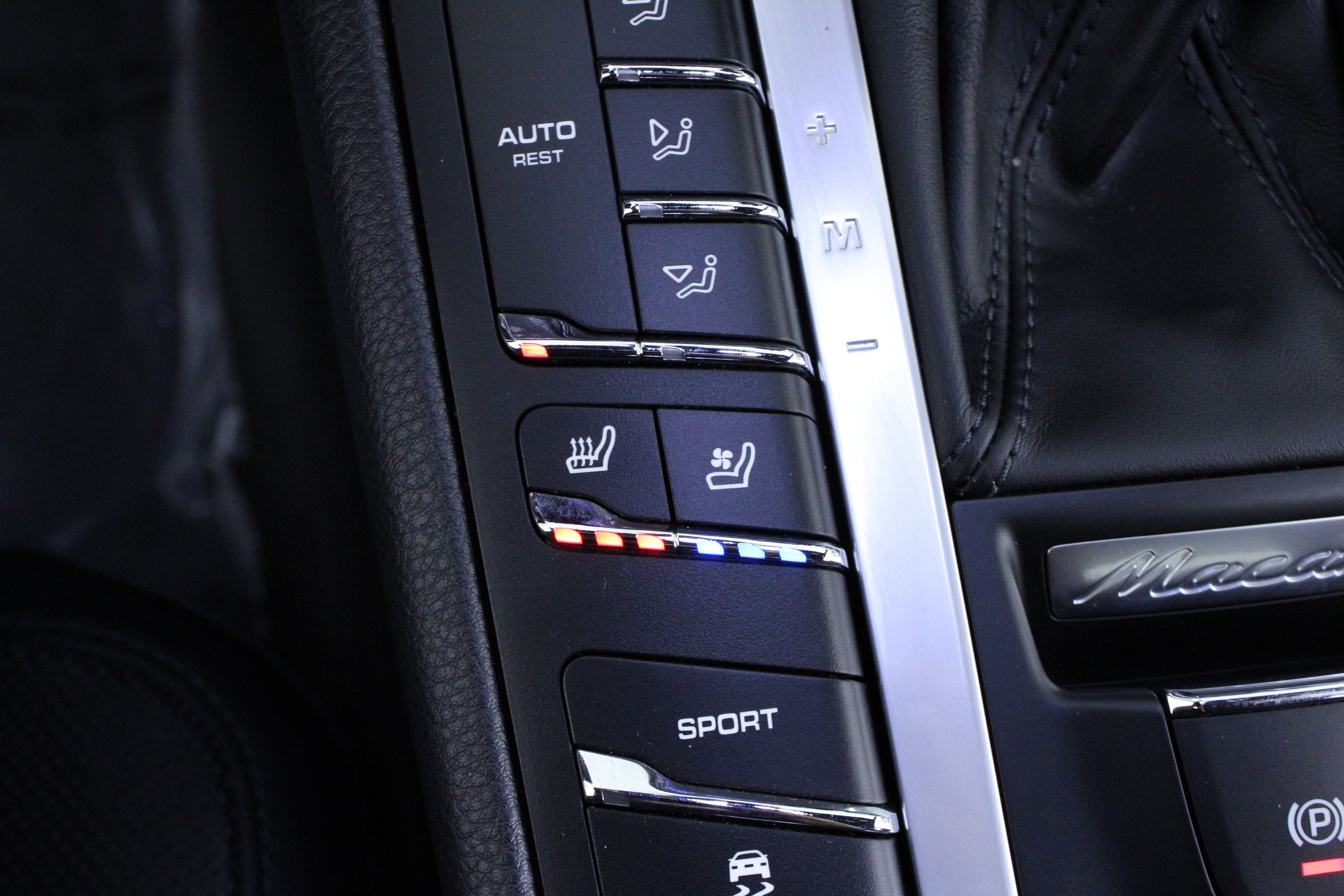 Used 2020 Porsche Macan image 28