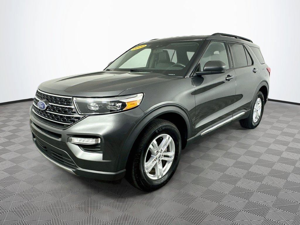 Used 2020 Ford Explorer XLT w/ Equipment Group 202A AWD/4WD image 5