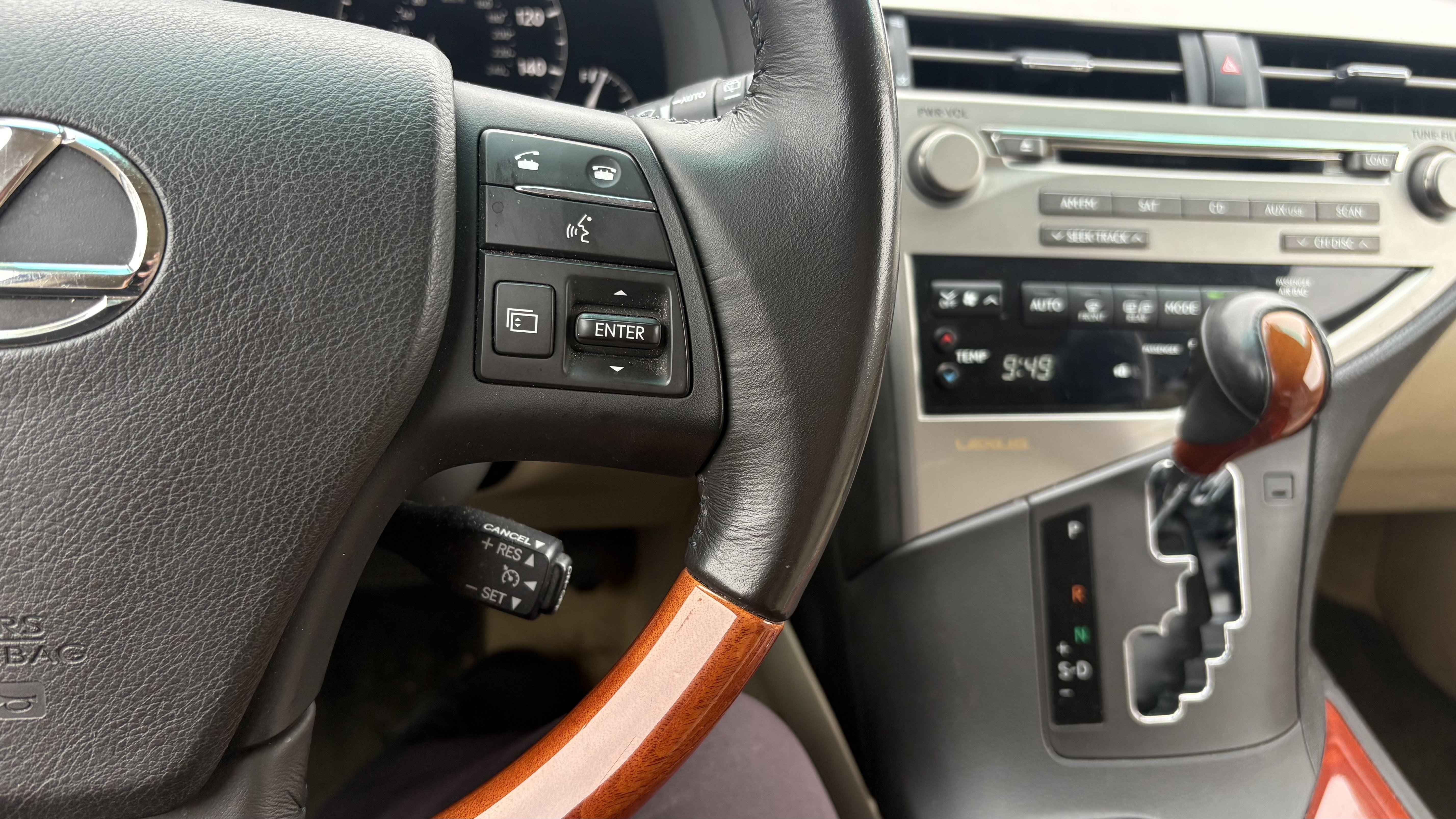 Used 2012 Lexus RX 450h AWD image 21