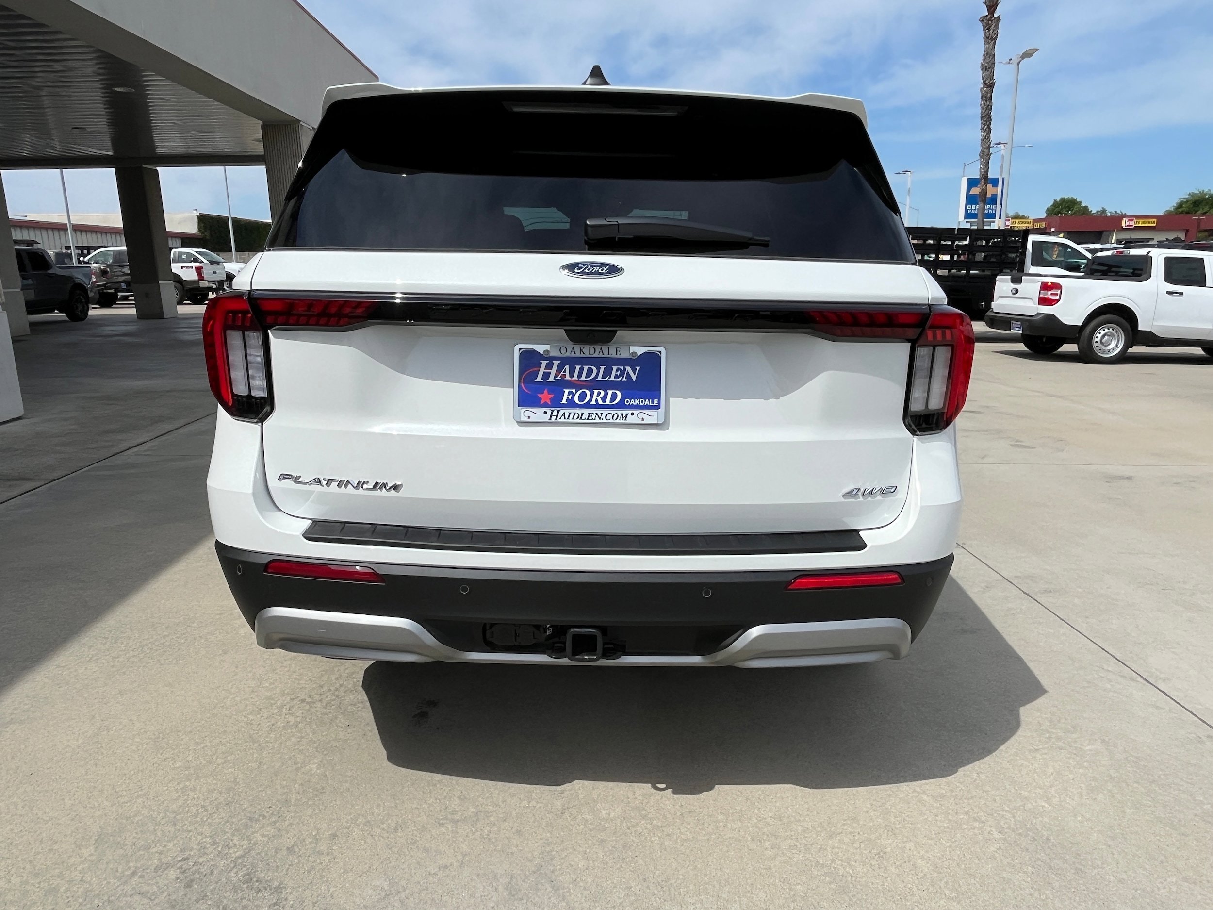 New 2026 Ford Explorer Platinum w/ LUX Leather Package AWD/4WD image 5
