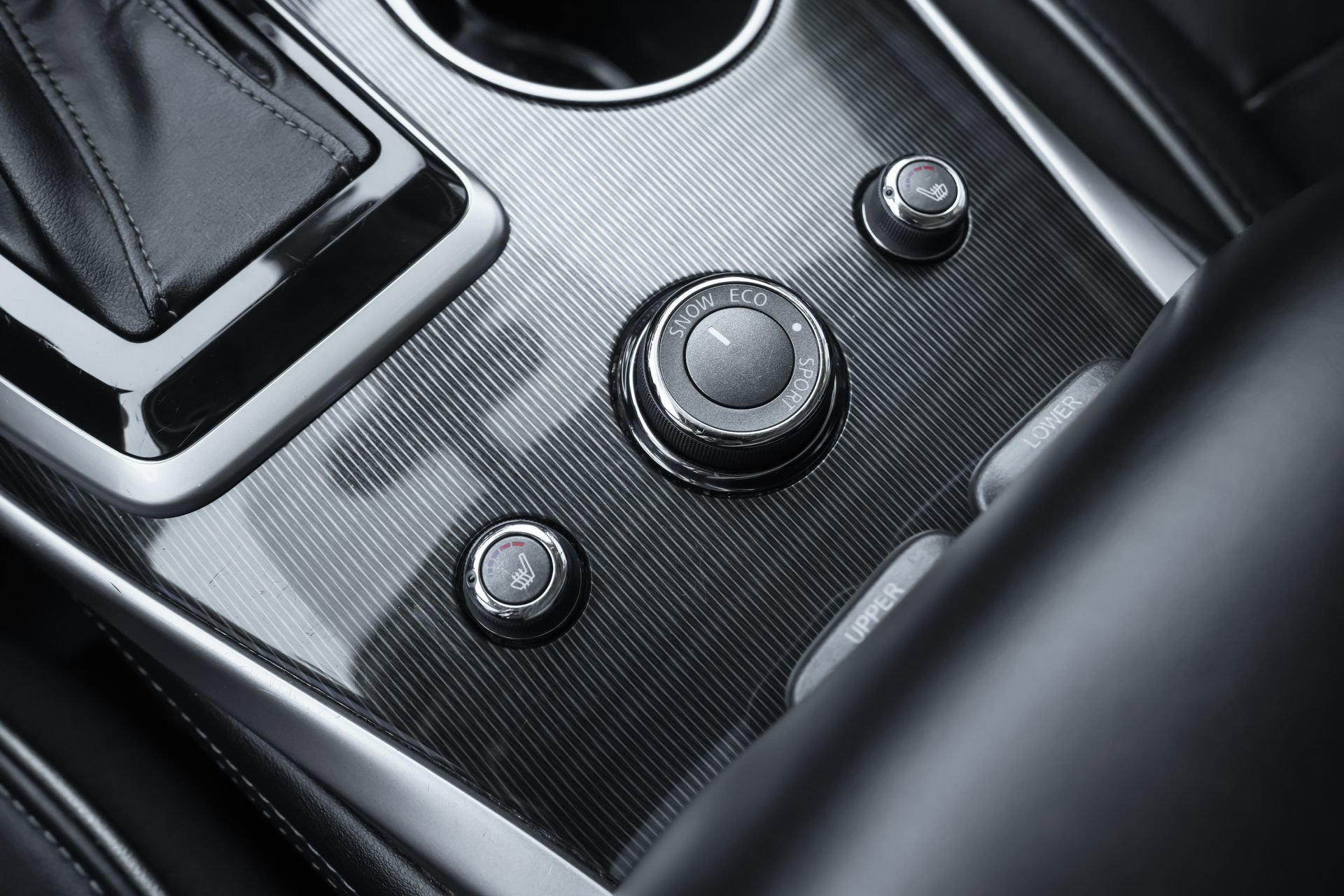 Used 2020 INFINITI QX60 Luxe w/ Essential Package image 18