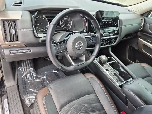 Used 2023 Nissan Pathfinder Platinum w/ Cargo Package FWD image 11