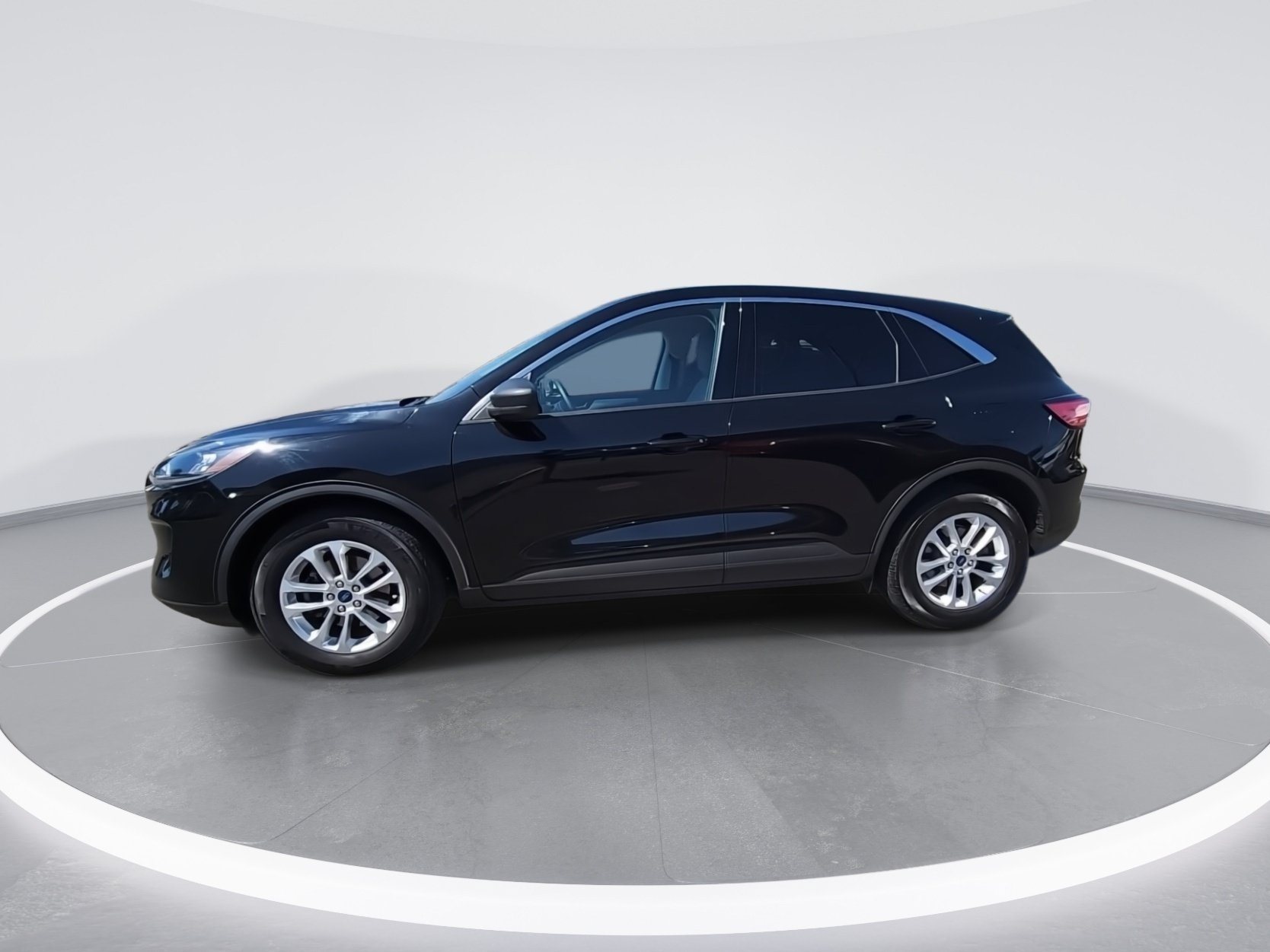 Used 2022 Ford Escape SE w/ Convenience Package FWD image 5