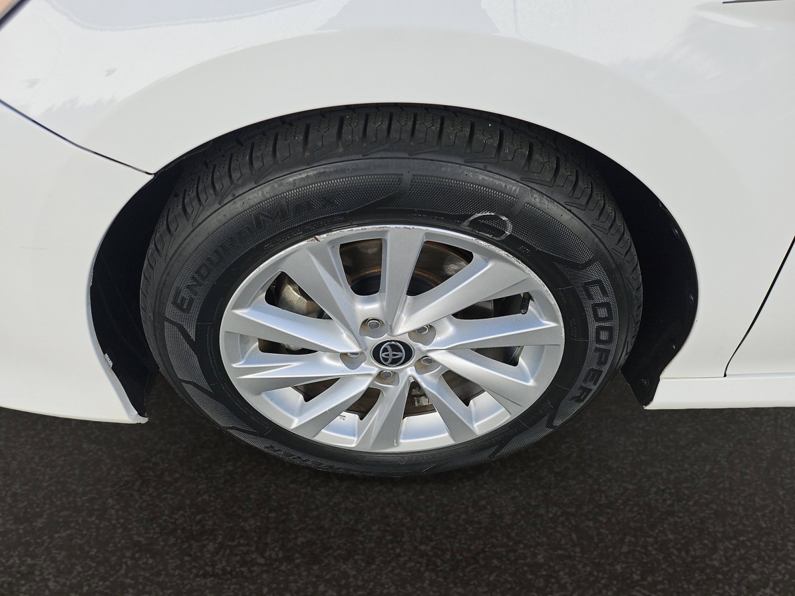 Used 2022 Toyota Camry LE FWD image 38