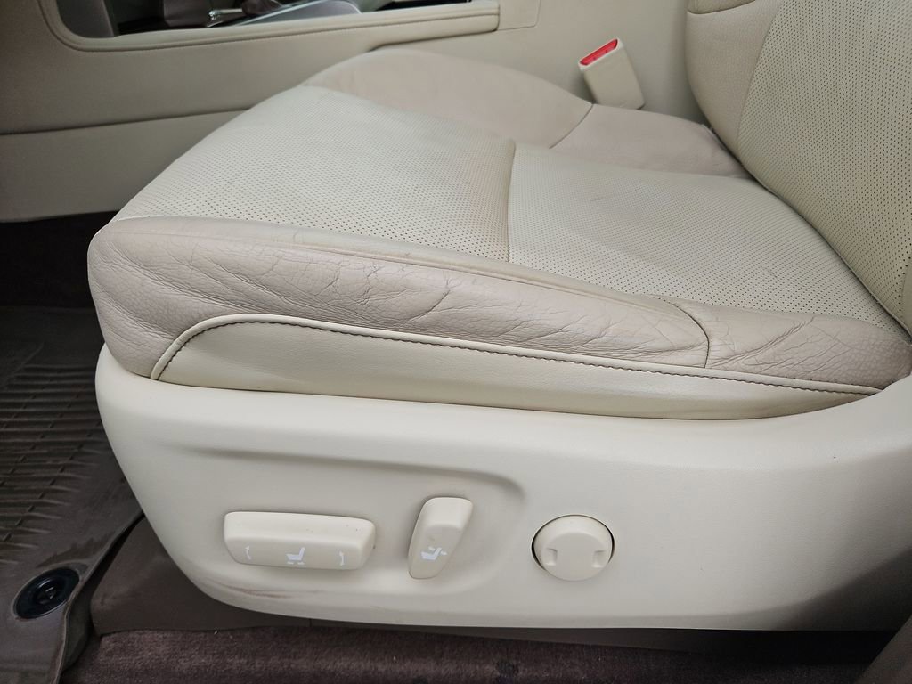 Used 2019 Lexus GX 460 Premium w/ Premium Package image 27