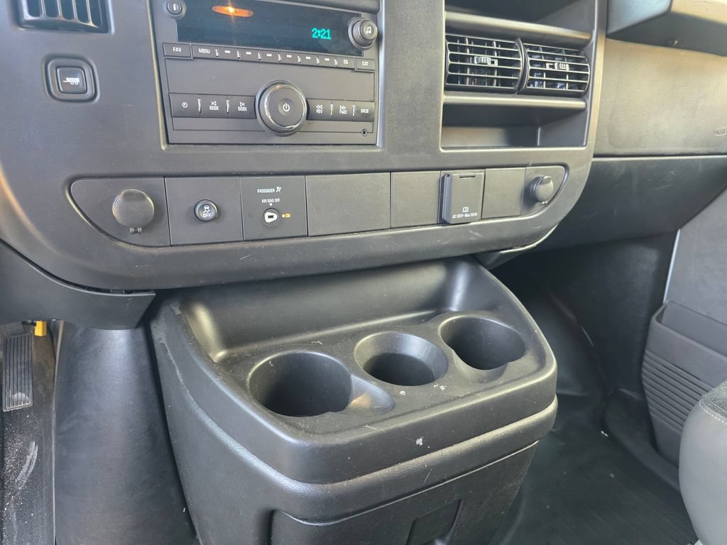 Used 2025 Chevrolet Express 2500 w/ Driver Convenience Package RWD image 17