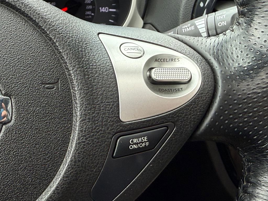 Used 2013 Nissan Juke SL image 16