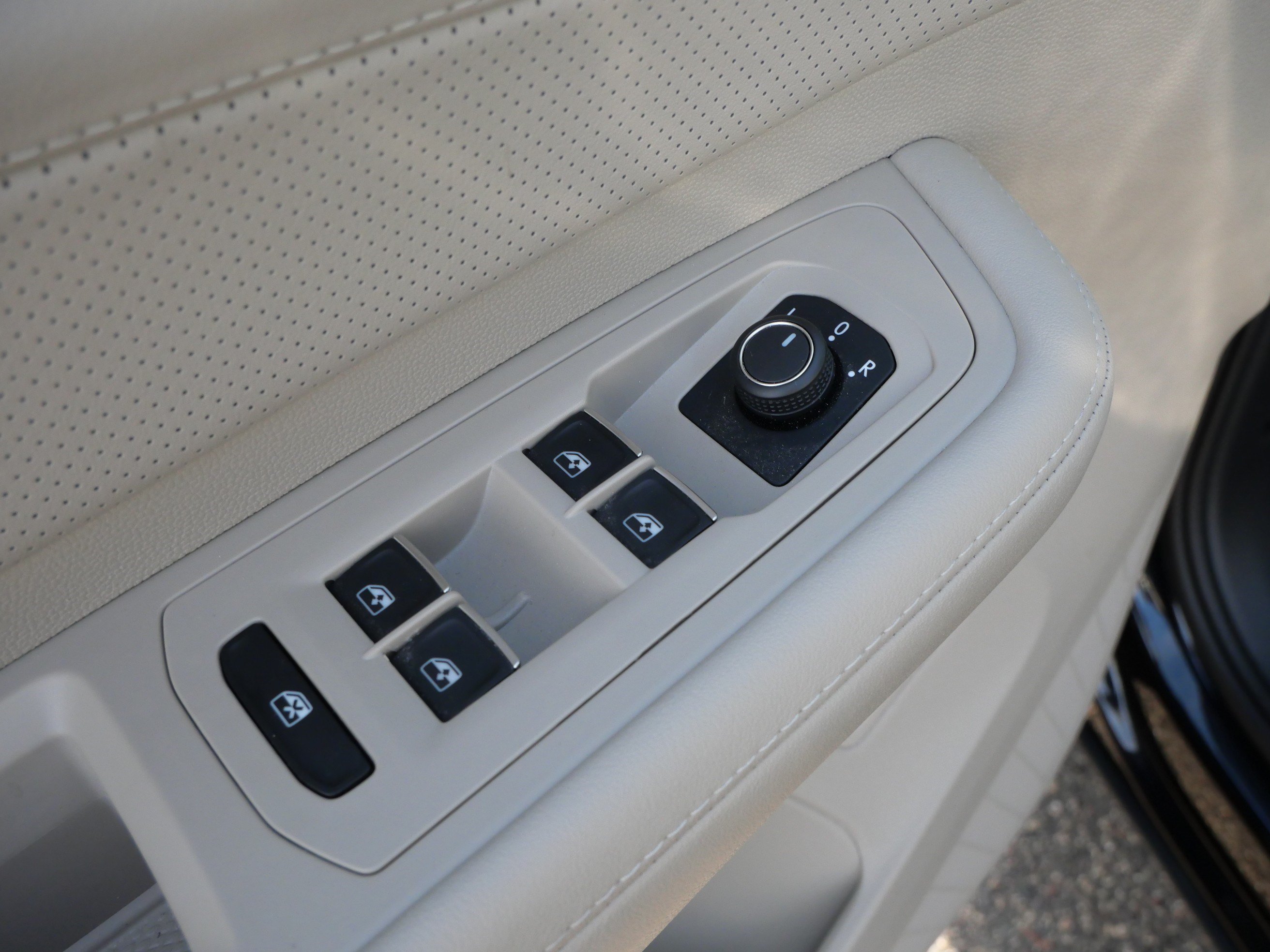 Certified 2026 Volkswagen Atlas SE AWD/4WD image 19