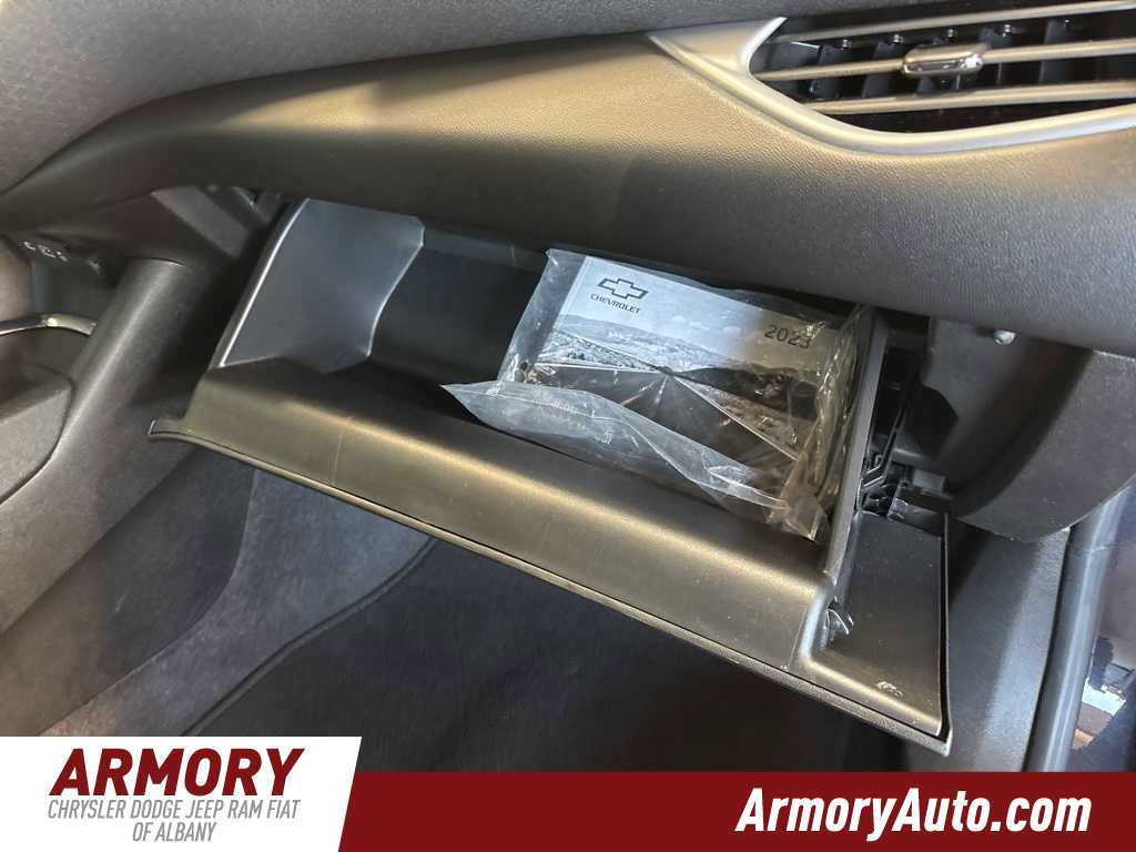 Used 2023 Chevrolet Malibu LT image 36