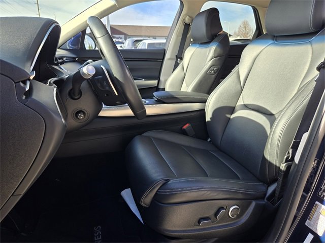 Used 2022 Genesis GV70 2.5T w/ Select Package image 3