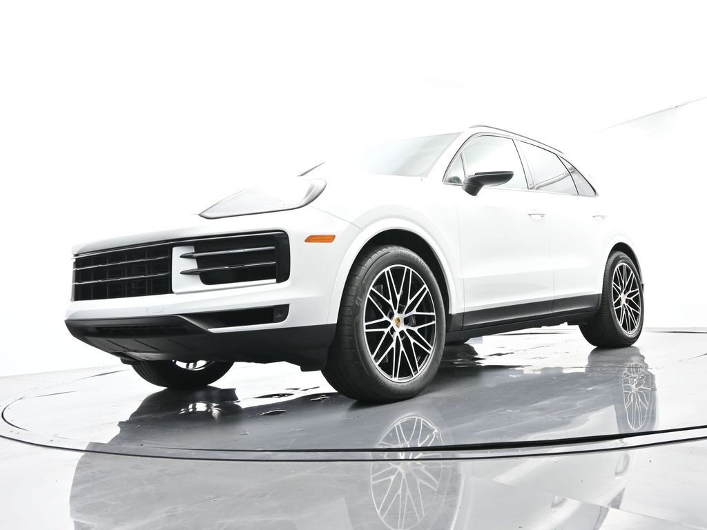 Certified 2024 Porsche Cayenne image 41