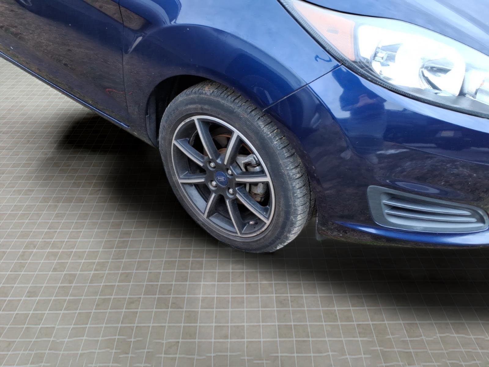 Used 2016 Ford Fiesta SE image 11