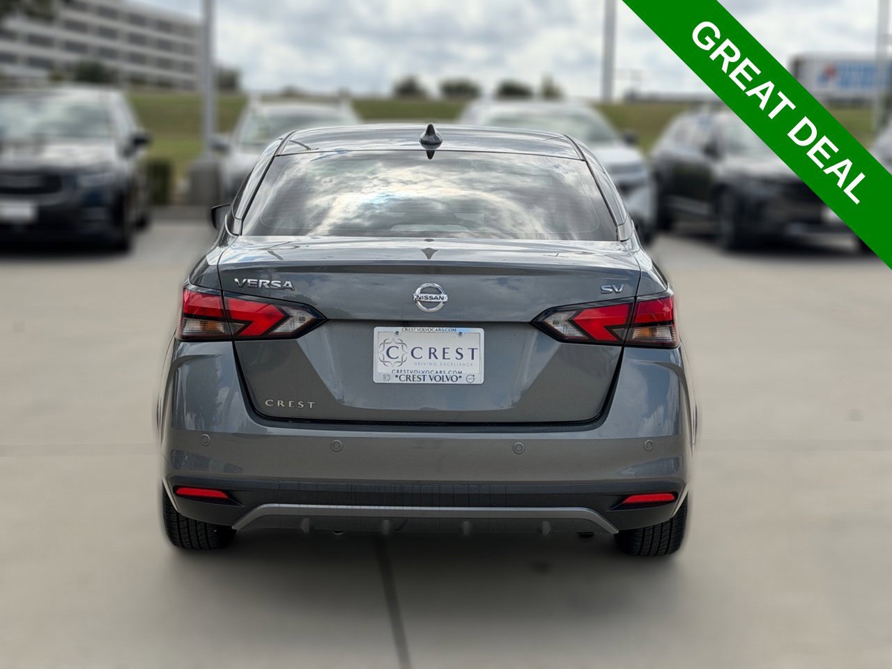 Used 2021 Nissan Versa SV FWD image 7