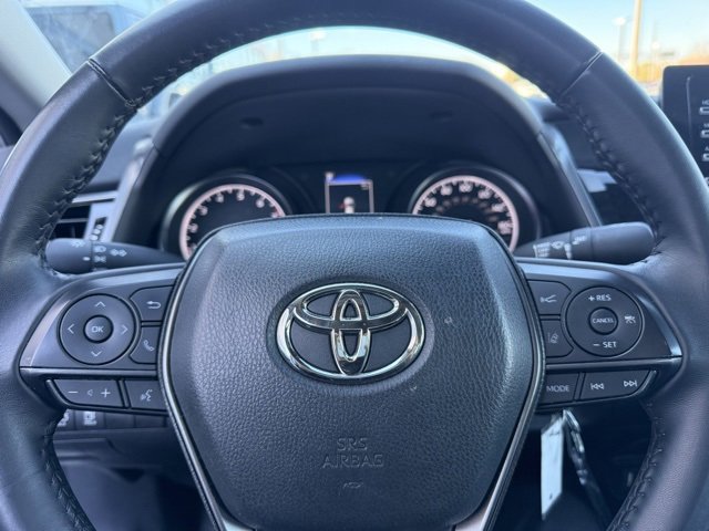Used 2024 Toyota Camry SE image 21