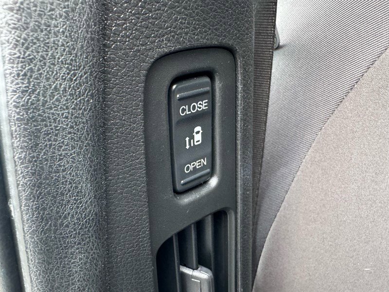 Used 2019 Honda Odyssey EX image 18