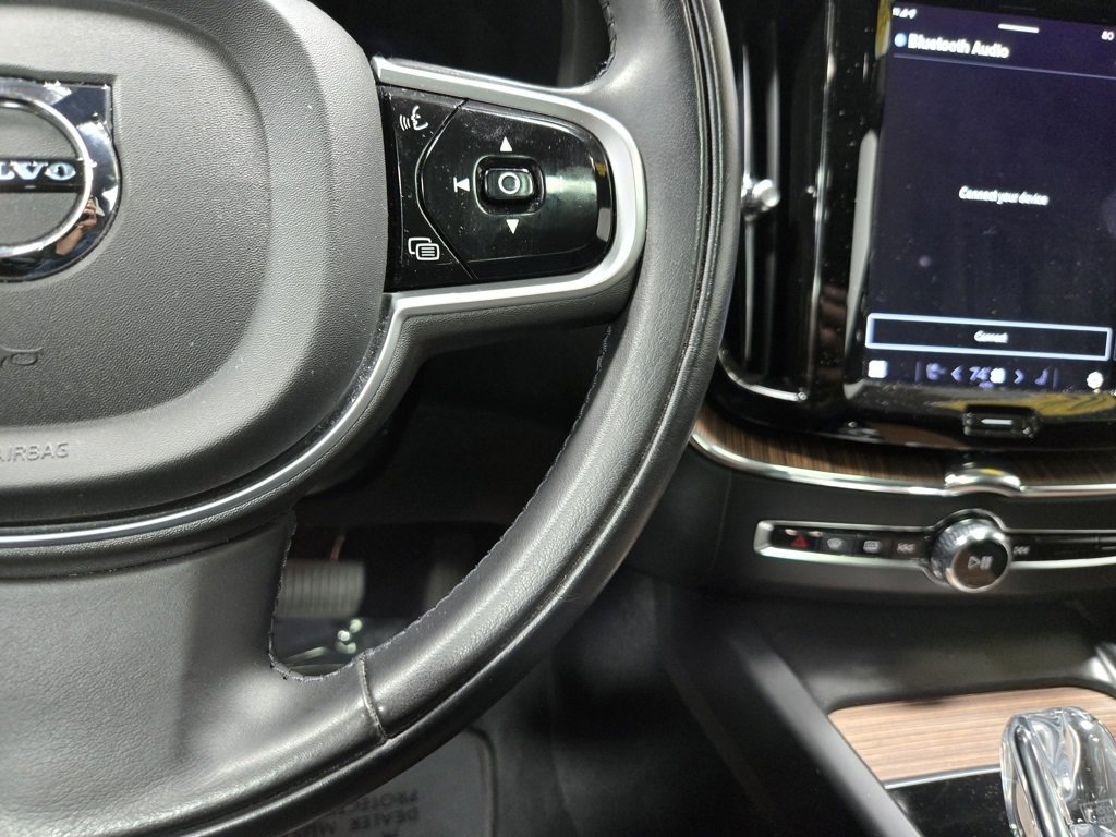 Used 2022 Volvo XC60 B5 Inscription w/ Advanced Package image 16