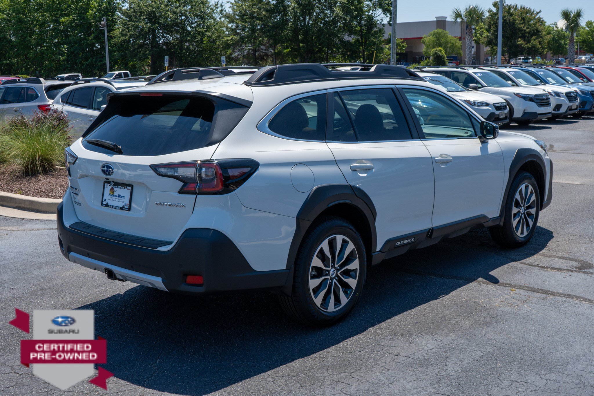 Used 2024 Subaru Outback Limited w/ Popular Package #2 AWD/4WD image 3