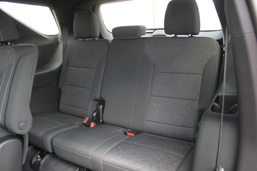 New 2026 Chevrolet Traverse LT w/ Enhanced Driving Package FWD image 13