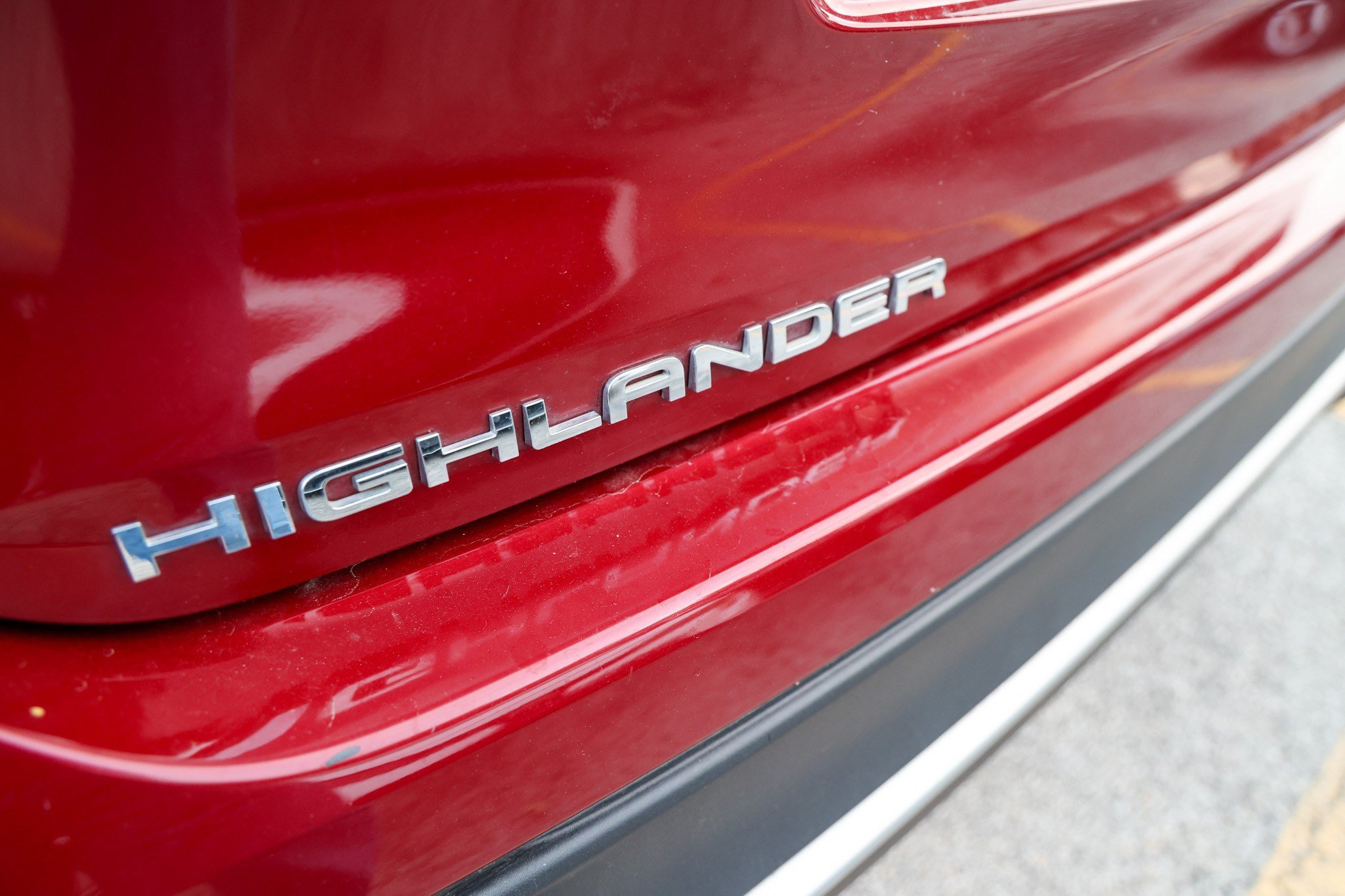 Used 2023 Toyota Highlander XSE FWD image 12