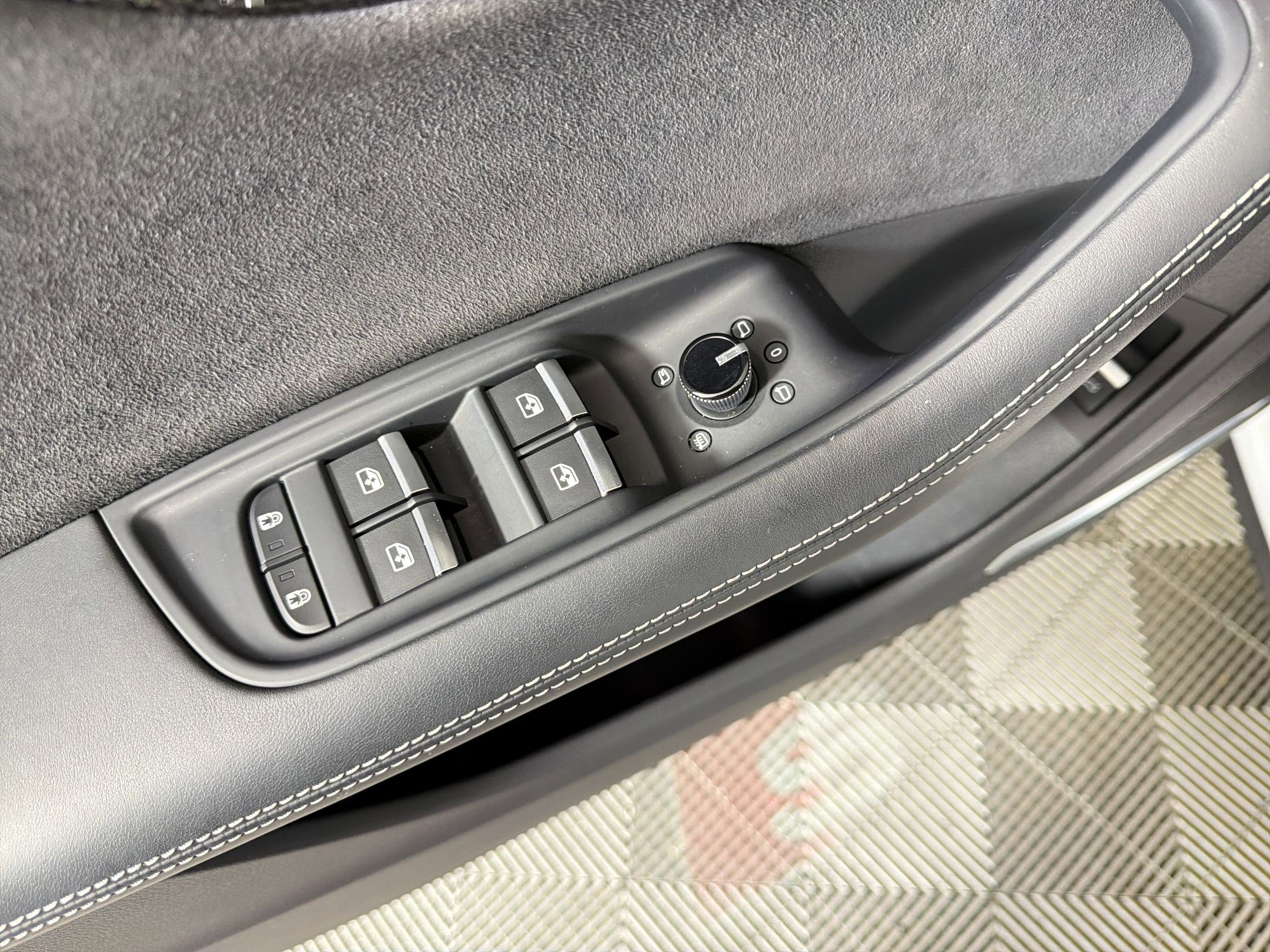 Used 2023 Audi SQ8 Prestige image 21