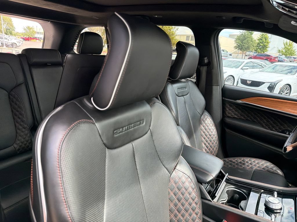 Used 2023 Jeep Grand Cherokee Summit AWD/4WD image 41