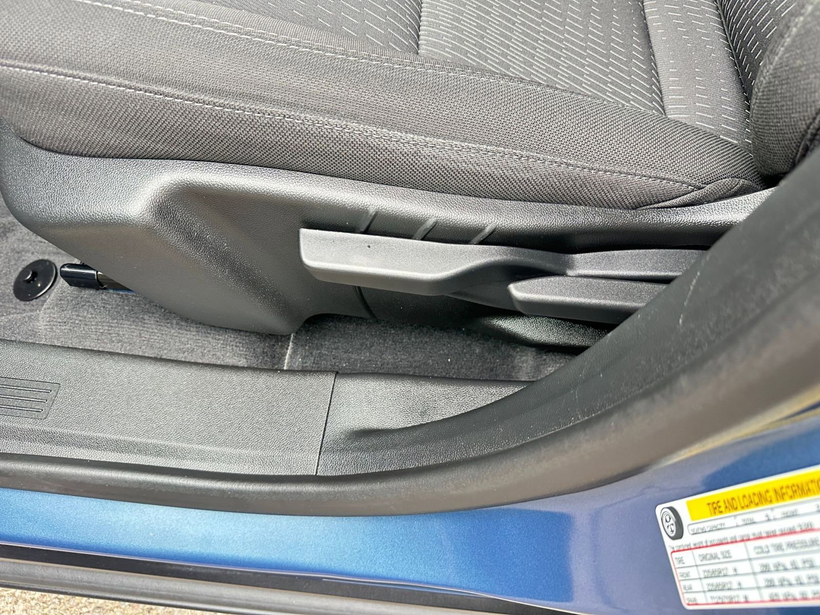 Used 2025 Chevrolet Equinox LT image 23