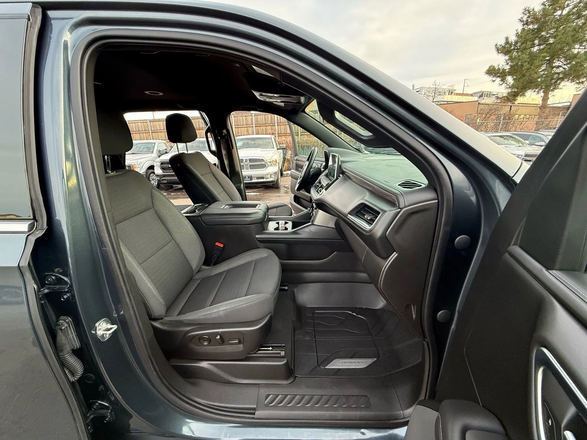 Used 2021 Chevrolet Tahoe LS image 23