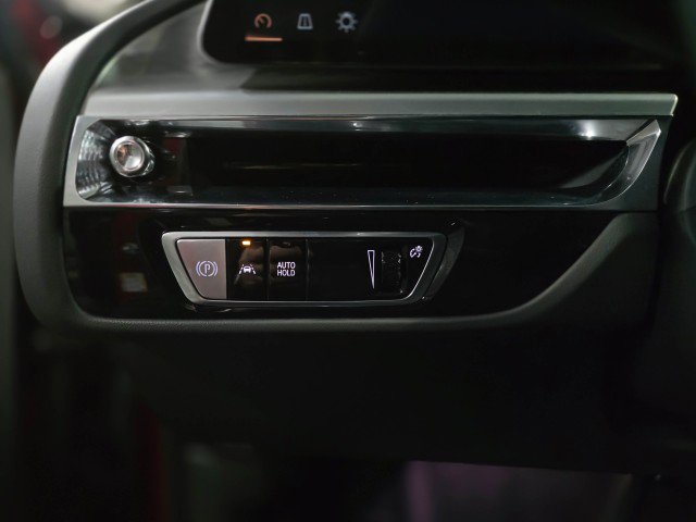 Used 2024 Cadillac Lyriq Sport image 30