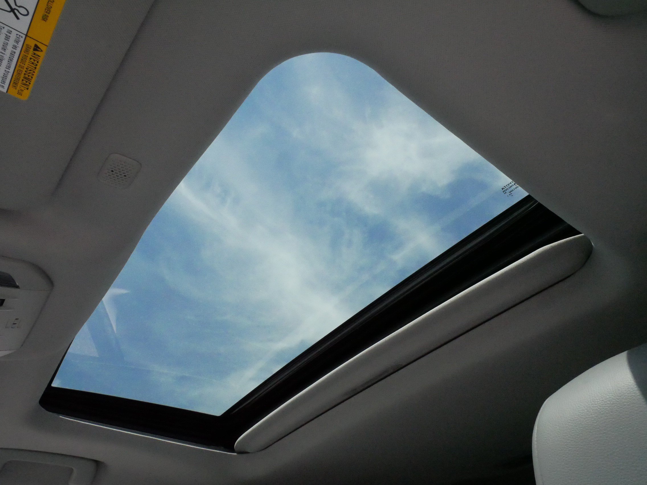 Certified 2021 Toyota Highlander XLE FWD image 32