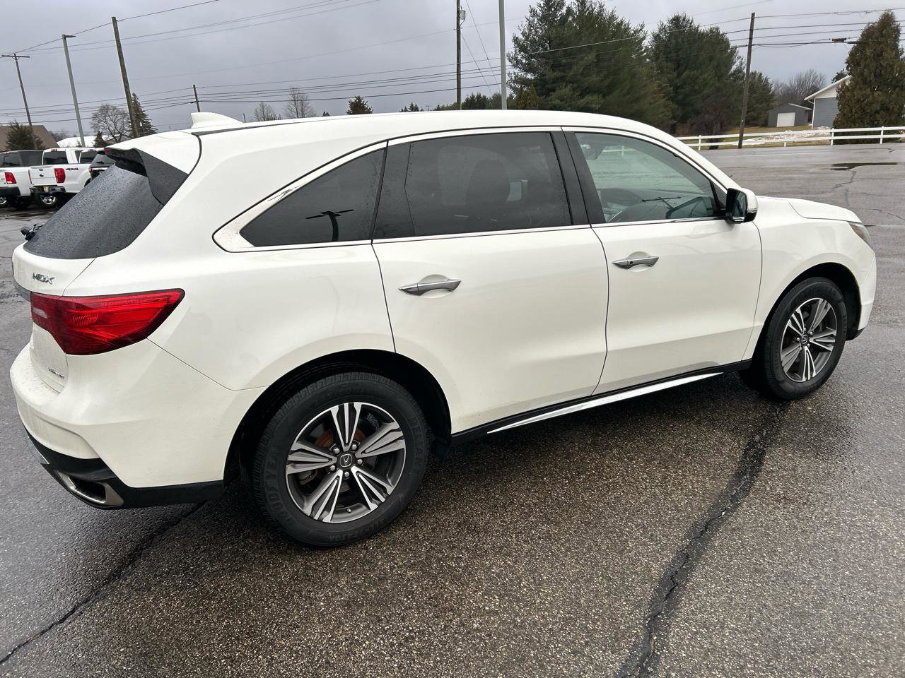 Used 2017 Acura MDX SH-AWD image 4