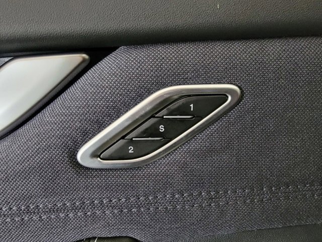 Used 2023 Maserati Levante GT image 19