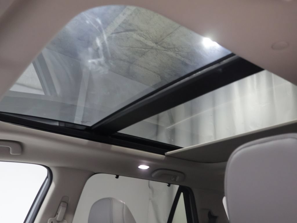 Used 2025 Honda Pilot Touring image 39