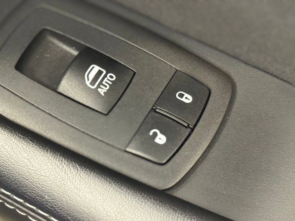 Used 2020 Dodge Challenger R/T Scat Pack w/ Driver Convenience Group image 27