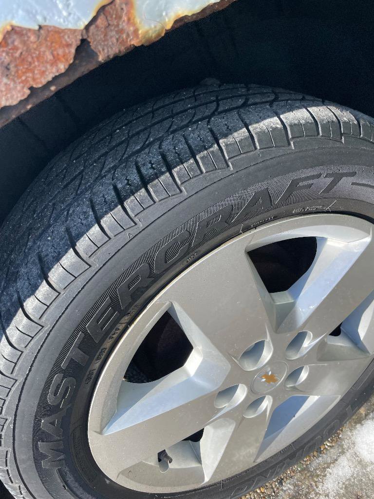 Used 2011 Chevrolet HHR LT image 7