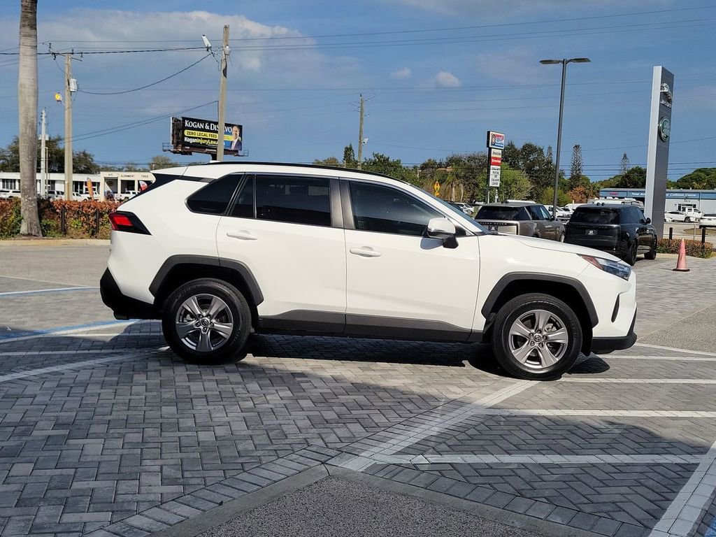 Used 2023 Toyota RAV4 XLE w/ Convenience Package image 6