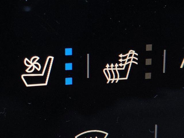 New 2026 GMC Yukon AT4 w/ AT4 Premium Package image 8