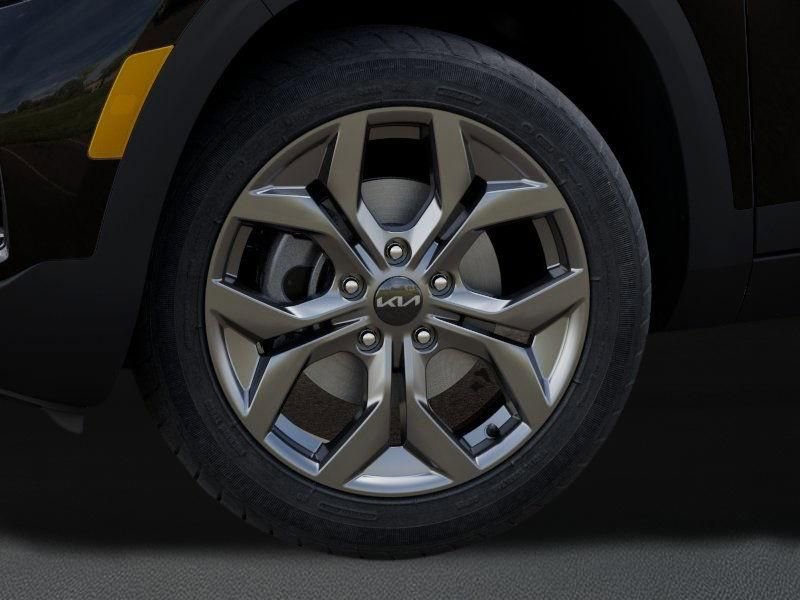 New 2026 Kia Seltos LX FWD image 9