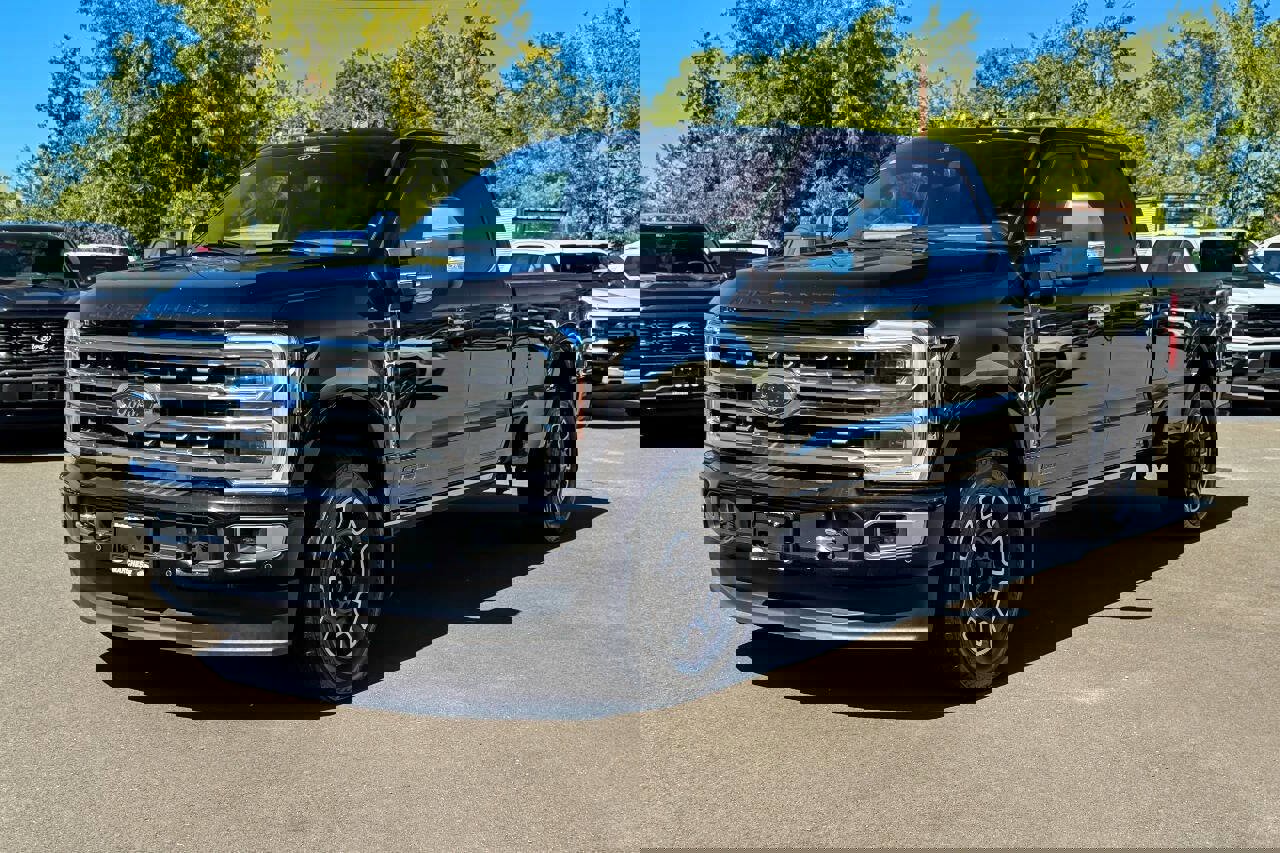 Used 2024 Ford F250 Platinum image 7