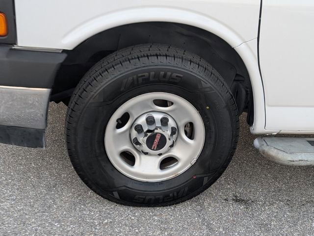 Used 2021 GMC Savana 2500 w/ Driver Convenience Package image 4
