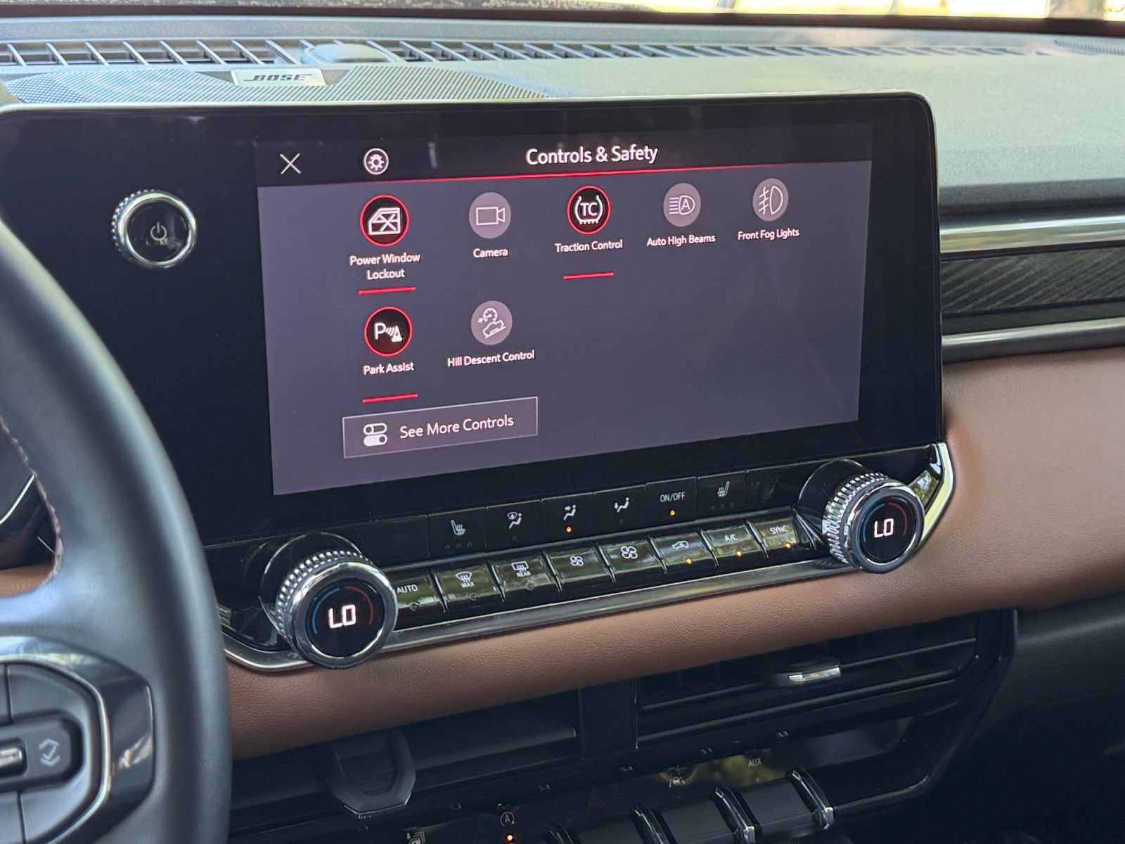 Used 2023 GMC Canyon AT4 w/ Canyon Safety Plus Package AWD/4WD image 26