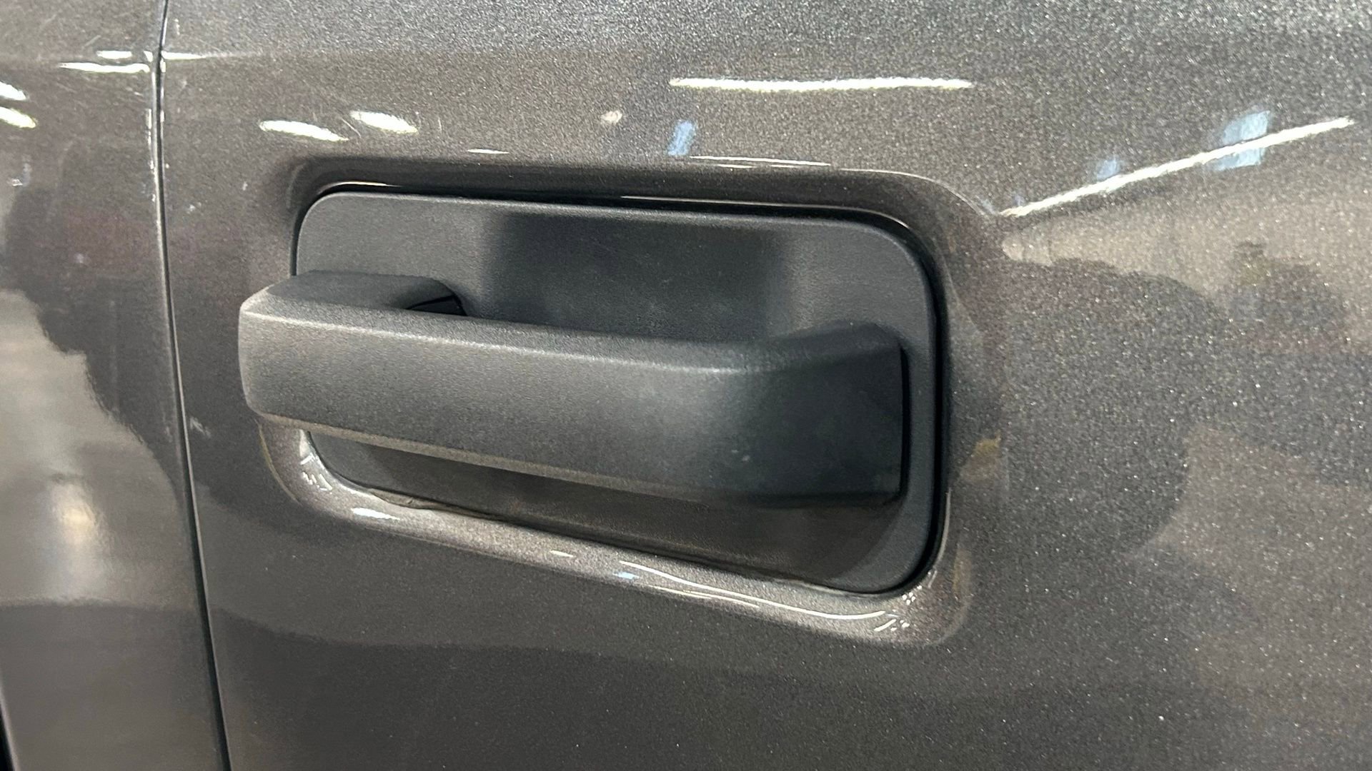 Used 2019 Ford F150 XL w/ Equipment Group 101A Mid RWD image 12