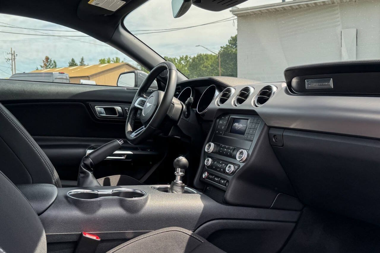 Used 2022 Ford Mustang GT RWD image 20