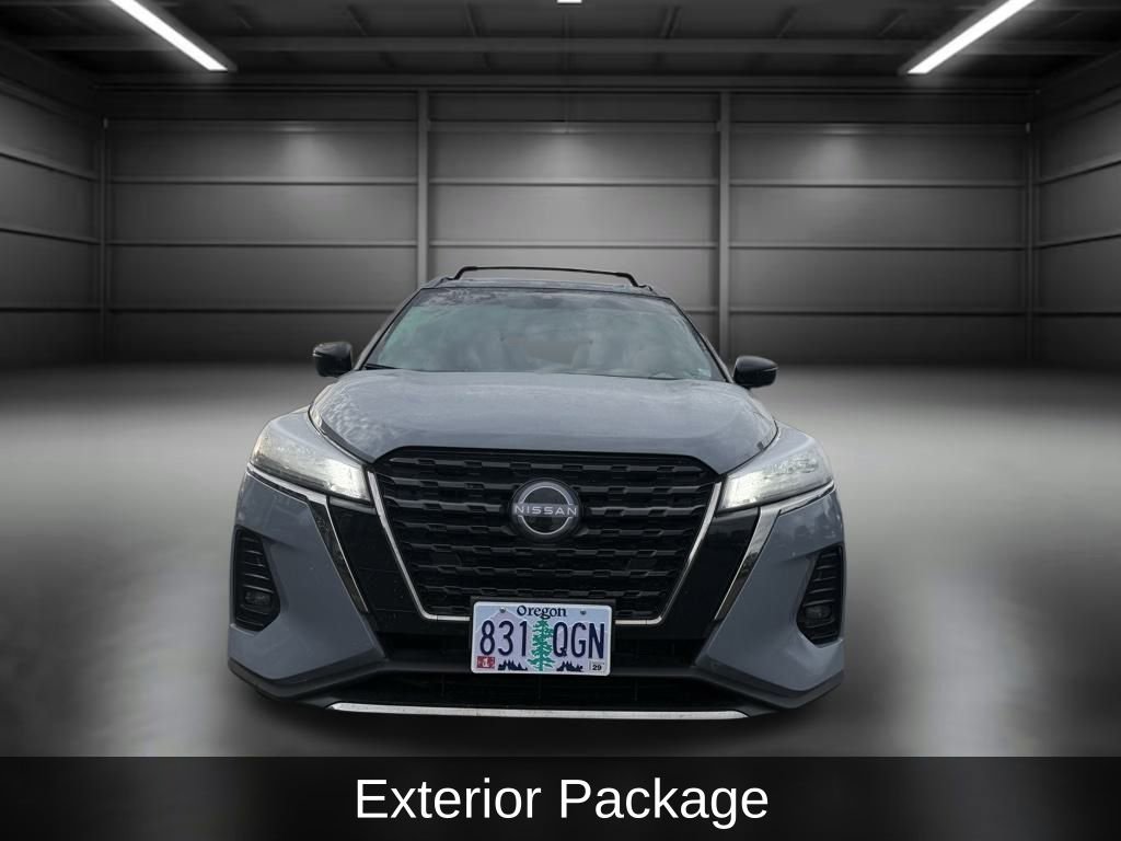 Used 2024 Nissan Kicks SR w/ SR Premium Package image 3