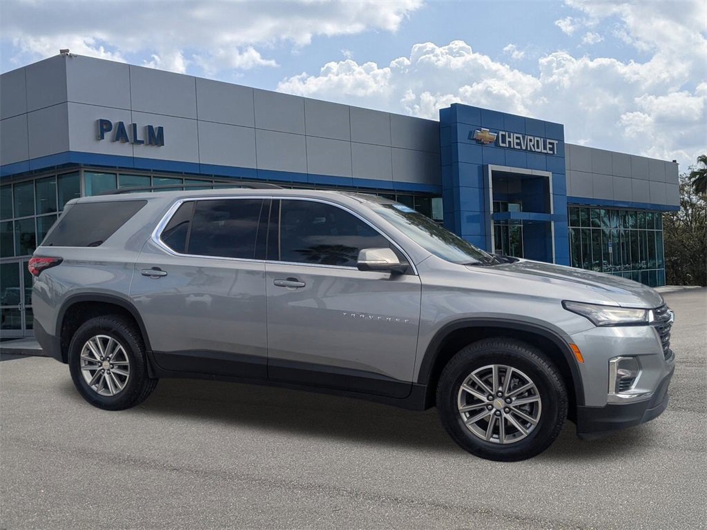 Used 2023 Chevrolet Traverse LT