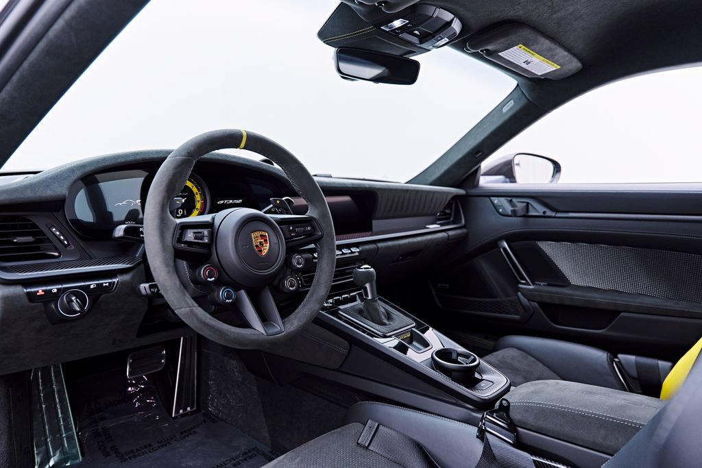 Used 2024 Porsche 911 GT3 RS w/ Weissach Package RWD image 2
