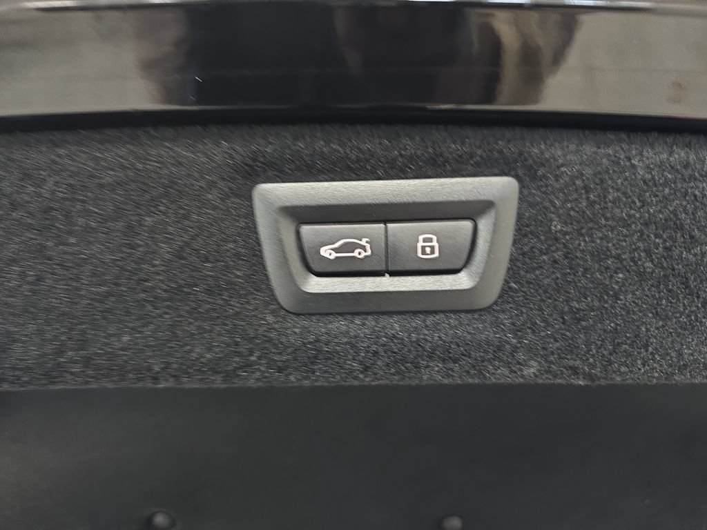 Certified 2024 BMW M8 Competition AWD/4WD image 27