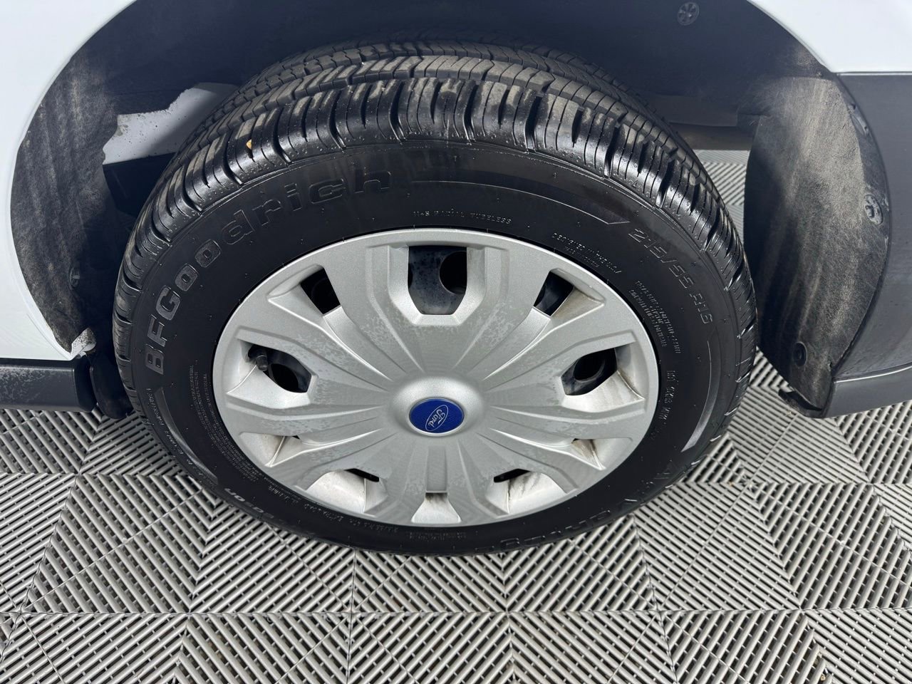 Used 2023 Ford Transit Connect XL image 30