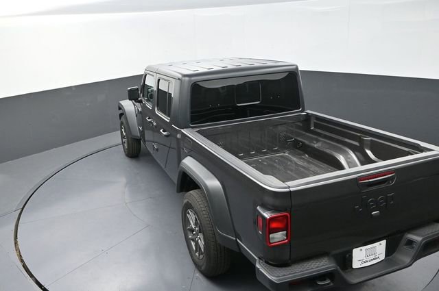 New 2025 Jeep Gladiator Sport image 16